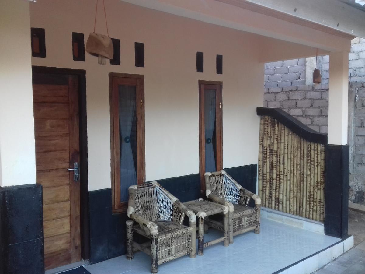 Telage Indah Homestay Kuta  エクステリア 写真